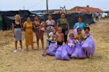 Na pandemia, ação de recolha de lixo num bairro precário no Alentejo, no âmbito do Programa "Bairros Saudáveis"